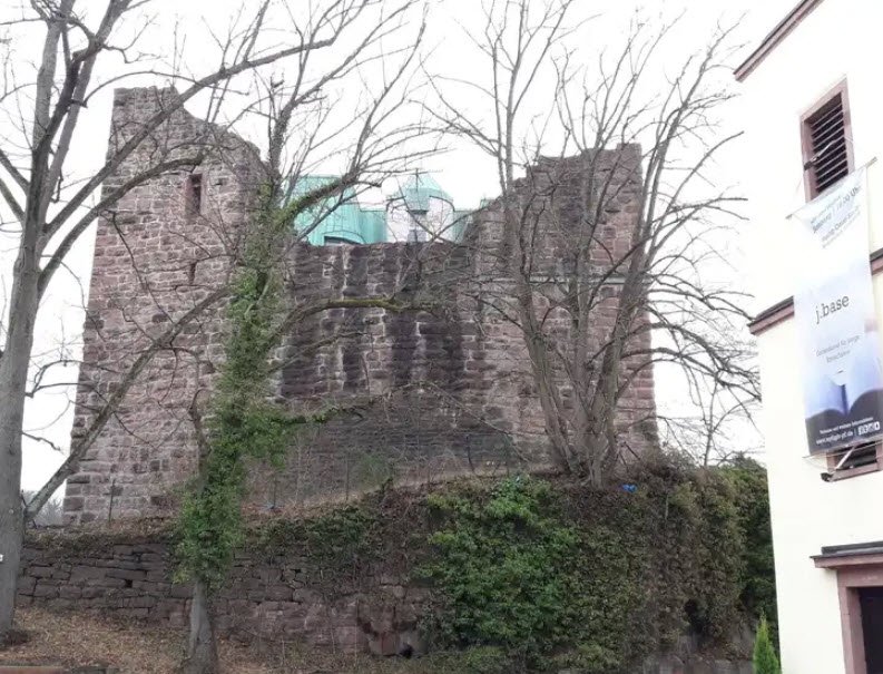 Burgruine Kräheneck, Germany